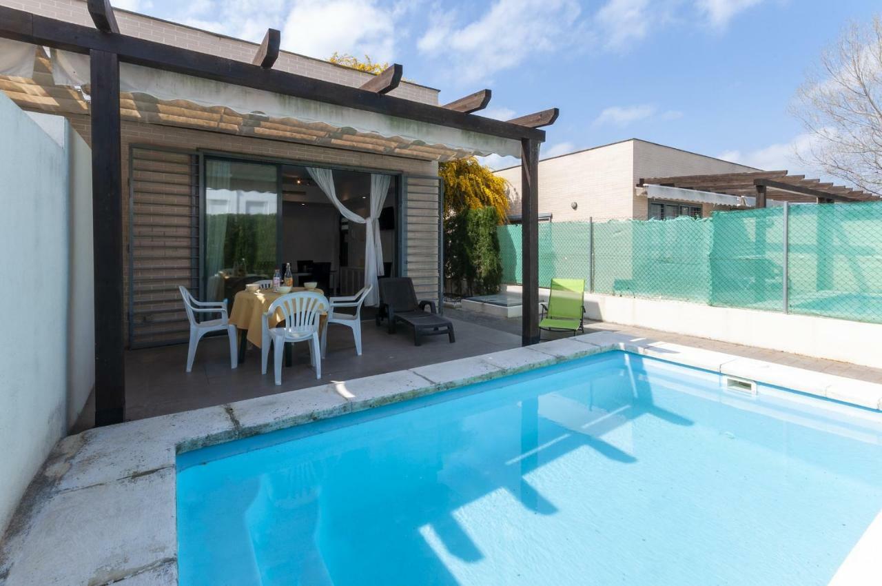 Premium 17 Villa Les Deveses Exterior foto
